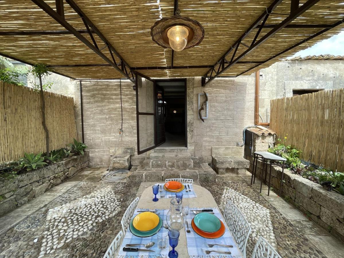 Il Dammuso Di Noto - Villa Con Piscina Privata Avola Exterior foto